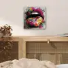 Lippen - Graffiti - Expressief aluminium wit klein -sfeer3