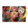 Vrouw - Kauwgom - Graffiti - Love Placemat vinyl groot -zzzproduct_Kitchenyeah-website