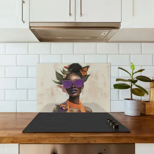 Vrouw - Zonnebril - Vlinder - Bloemen keuken achterwand spatscherm klein -sfeer2