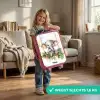 Jong olifantje op een schommel waterverf tekening Kinderkoffer - Roze klein -sfeer2_NL