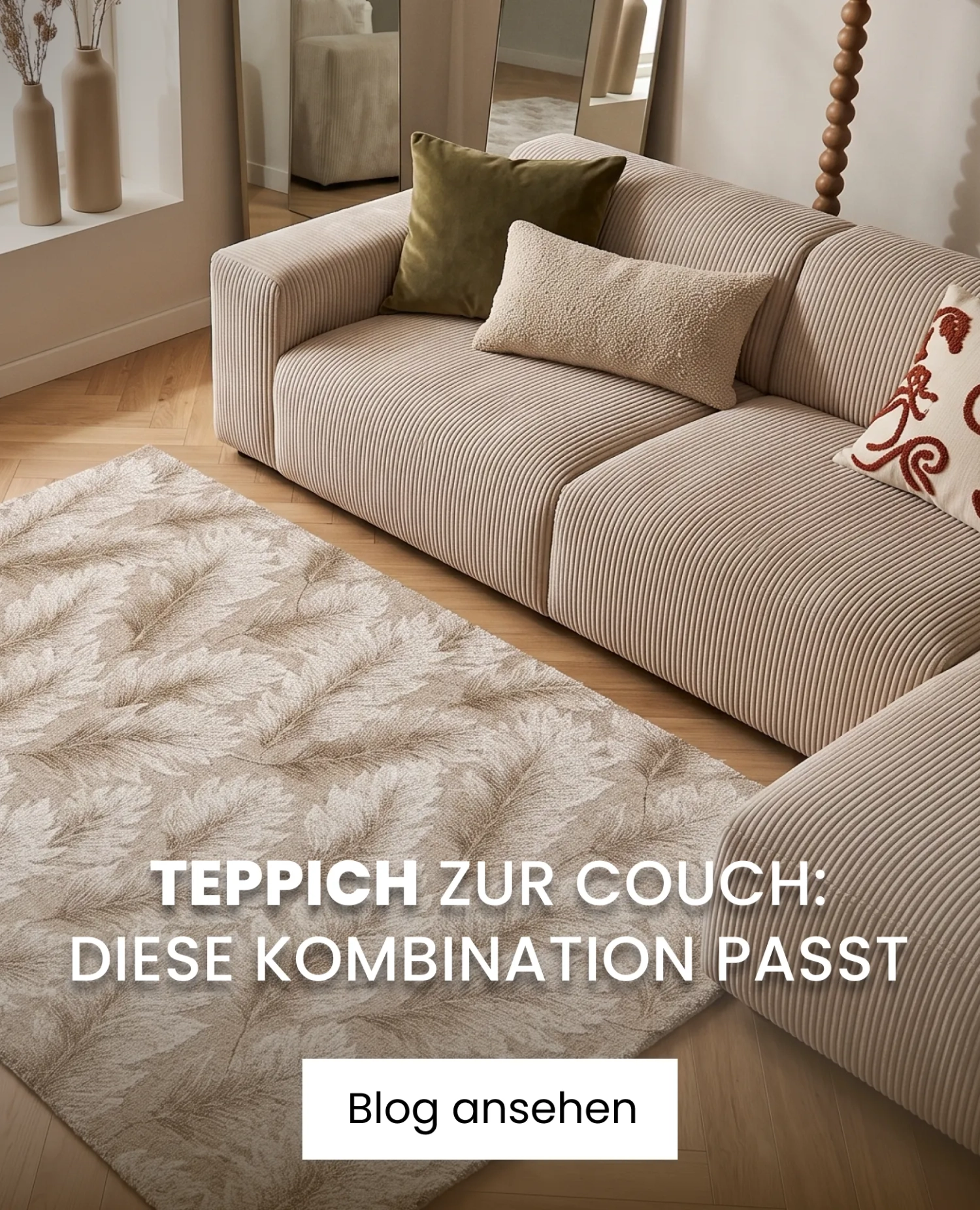 Teppich im Wohnzimmer, beiges Sofa