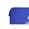 Sky is not the limit - Blauwe lucht - Wolken laptophoes neopreen klein -detail