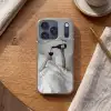 Lakens - Armen - Wijn - Glas Telefoonhoesje iPhone 17 Pro klein -sfeer1