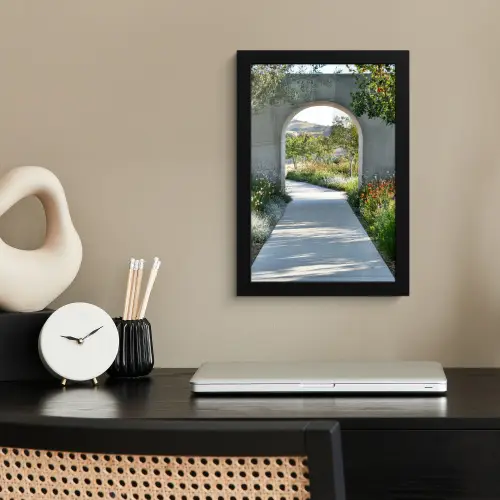 Doorkijk - Pad - Beton - Landschap fotolijst zwart zonder passe partout klein -sfeer1