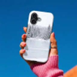 Meer - Dennen - IJs - Winter - Rustgevend Toughcase MagSafe Apple iPhone 17 klein -Sfeer1V