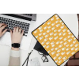 Halloween - Spookjes - Oker laptophoes neopreen klein 279 -bureau