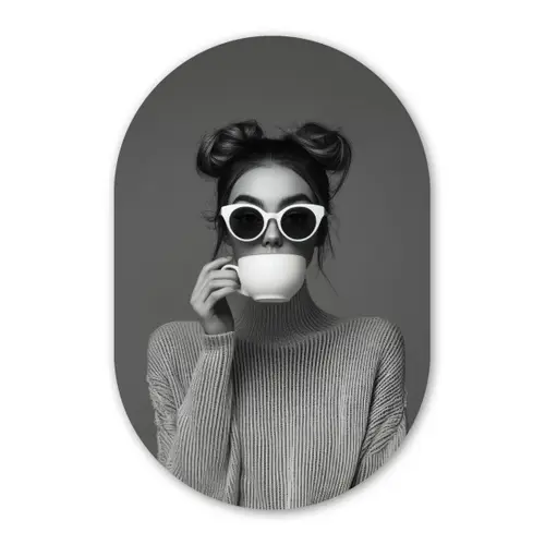 Vrouw - Koffie - Zwart - Wit Wandcirkel Ovaal Glas middel -3d
