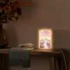 Lavendelveld - Huis - Paars Light Box met kabel (Tafellamp) klein -sfeer4