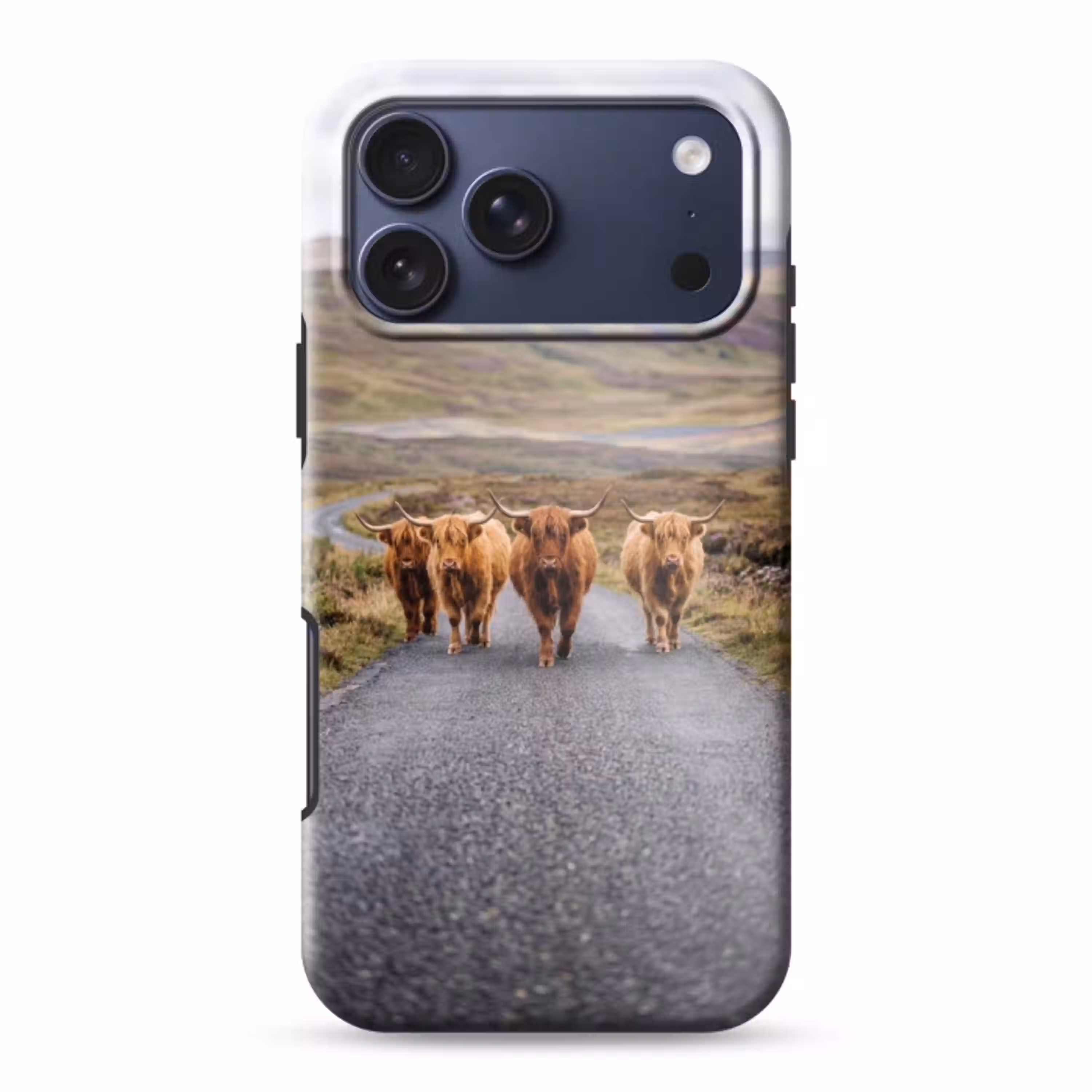Schotse Hooglanders - Weg - Landschap - Kudde Toughcase MagSafe Apple iPhone 17 Pro Max klein -3d