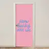 How lucky are we - Klavervier - Roze - Blauw deurposter klein -3d_beige