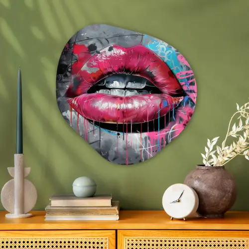 Lippen - Felroze - Graffiti - Verfstrepen Wandcirkel Organisch Aluminium middel -sfeer2