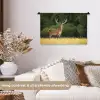 Hert - Gewei - Gras - Natuur - Dieren - Groen Wandkleed katoen klein -sfeer1