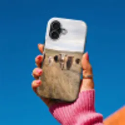 Runderen - Kudde - Landschap - Weide - Rustig Toughcase MagSafe Apple iPhone 17 klein -Sfeer1V