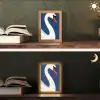 Zwaan - Wit - Snavel - Illustratie Light Box met kabel (Tafellamp) klein -sfeer3