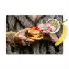Vrouw - Hamburger - Bontjas Placemat vinyl groot -zzzproduct_Kitchenyeah-website