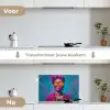 Vrouw - Kauwgom - Zonnebril - Oranje keuken achterwand spatscherm klein -voor_na_NL