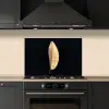 Bladeren - Black and gold - Luxe - Chic - Natuur keuken achterwand spatscherm klein -sfeer1