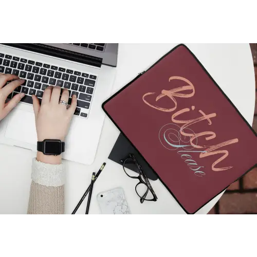 Bitch please - Rood - Blauw laptophoes neopreen klein -bureau