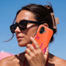 Oh la la - Oranje - Roze - Scheeflettertype Toughcase MagSafe Apple iPhone 17 klein -Sfeer2V