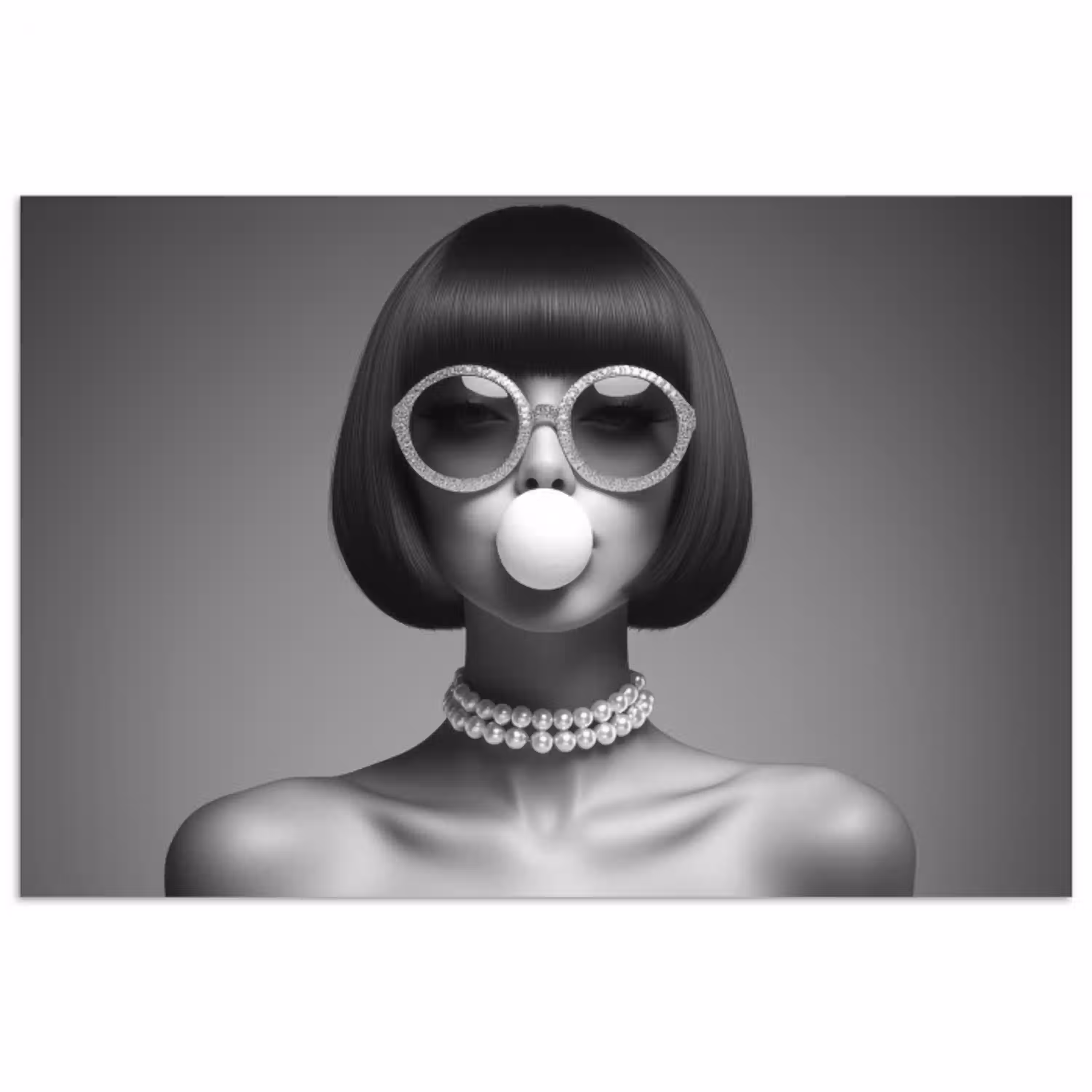 Vrouw - Zwart Wit - Ketting - Zonnebril poster papier klein -3d