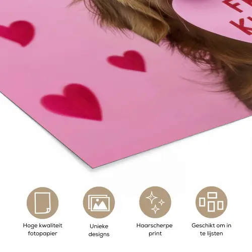 Hond - Kiss- Valentijn - Hartjes poster papier klein -closeup_NL