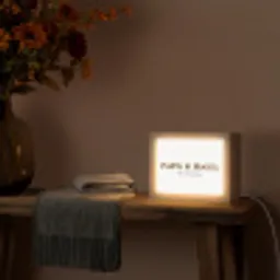 upload-69d8e362b023c-papa-mama-duits Light Box met kabel (Tafellamp) klein -sfeer4