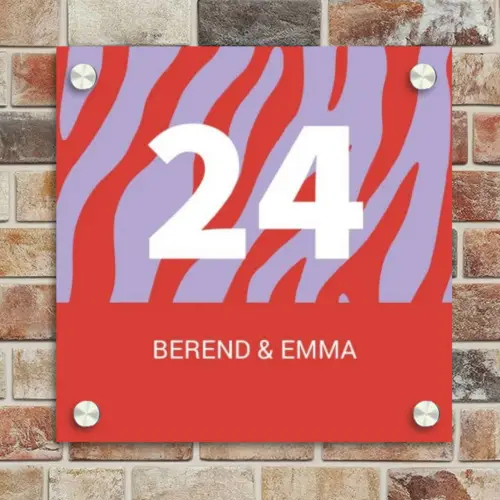 Rood - Paars - Zebra - Klassiek Naambord Vierkant klein -sfeer2