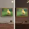 Kuiken - Eend - Geel - Gras Light Box met batterij (Wandlamp) middel -sfeer3