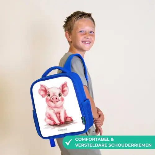 Roze baby varken Kinderrugzak - Blauw middel -sfeer3_NL