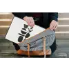 Japandi - Zwart - Abstract laptophoes neopreen klein -tas