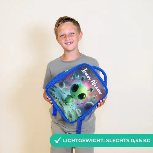Groen buitenaards wezentje op maanlandschap Kinderrugzak - Blauw middel -sfeer1_NL