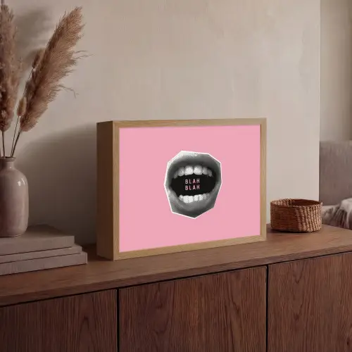Mond - BLAH BLAH - Roze Light Box met batterij (Wandlamp) middel -sfeer2