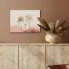 Palmbomen - Heuvels - Minimalistisch - Zachtroze PET vilt klein -sfeer4