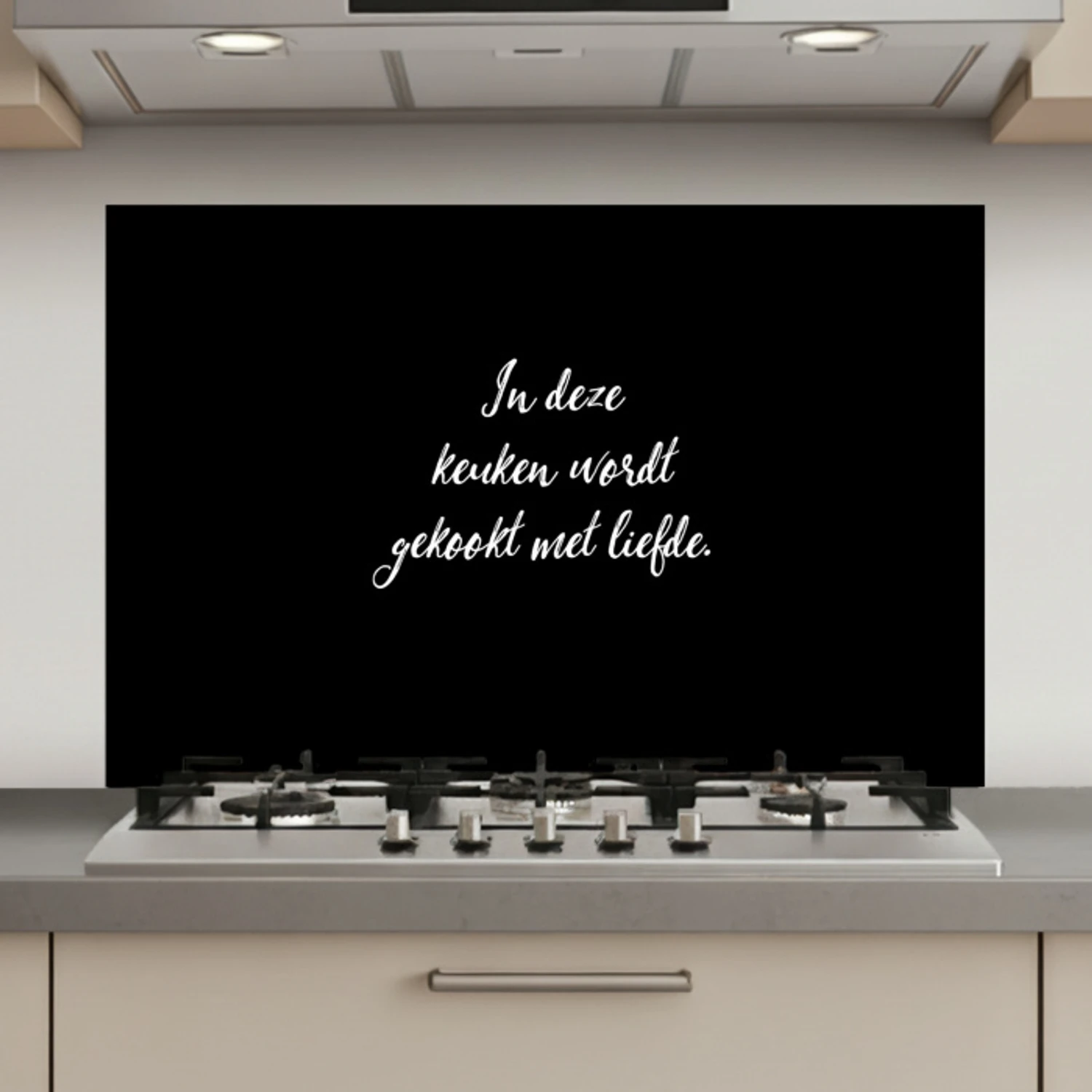 In deze keuken wordt gekookt met liefde - Koken - Spreuken - Quotes - Liefde keuken achterwand spatscherm klein -3d_website
