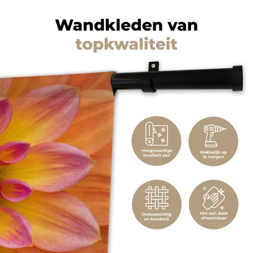 Dahlia - Bloem - Oranje Wandkleed katoen klein -sfeer2
