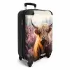 Schotse hooglander met roze bloemen NBS - Handbagage koffer - Kinderen Unisex middel -productfoto_3d