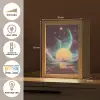 Planeten - Neon - Berglandschap - Zon Light Box met kabel (Tafellamp) klein -USP_FR