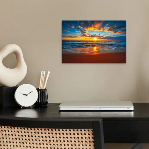 Zee - Zonsondergang - Strand - Wolken - Oranje poster papier klein -sfeer1