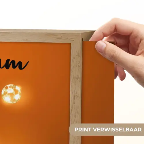 Voetballer - Oranje - Voetbal - Omhaal Light Box met batterij (Wandlamp kind) middel -USP_websiteprintNL
