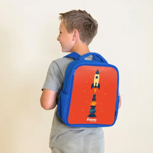 Raket - Sterren - Planeten Kinderrugzak - Blauw middel -sfeer2