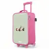 Beige retro raceauto op groene stippen achtergrond Kinderkoffer - Roze klein -productfoto_schuin