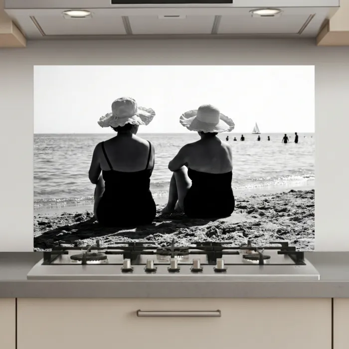 Vrouwen - Zonnehoed - Strand - Zwart - Wit keuken achterwand spatscherm klein -3d_website