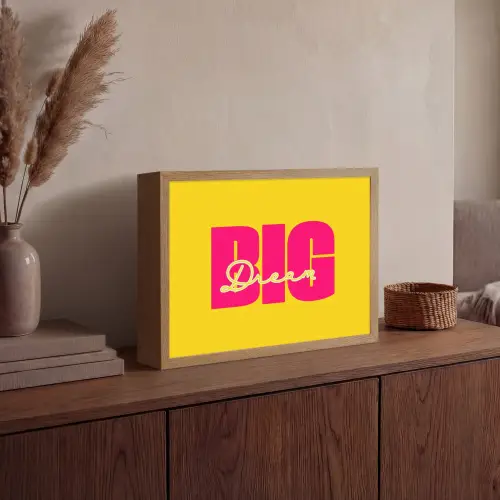 Dream big - Geel - Roze Light Box met batterij (Wandlamp) middel -sfeer2
