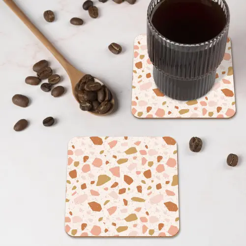 Terrazzo -  Patroon - Kleurrijk - Zalm onderzetter kurk middel 366 -sfeer2