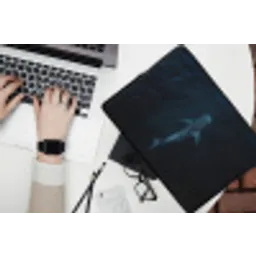 Oceaan - Walvishaai - Donkerblauw - Vlekken laptophoes neopreen klein -bureau