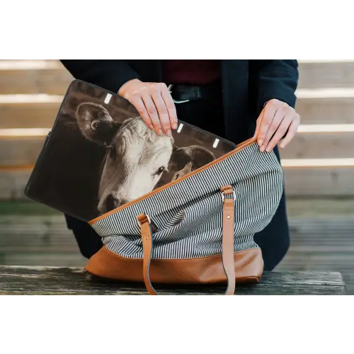Kalf - Oormerk - Houten stal laptophoes neopreen klein -tas