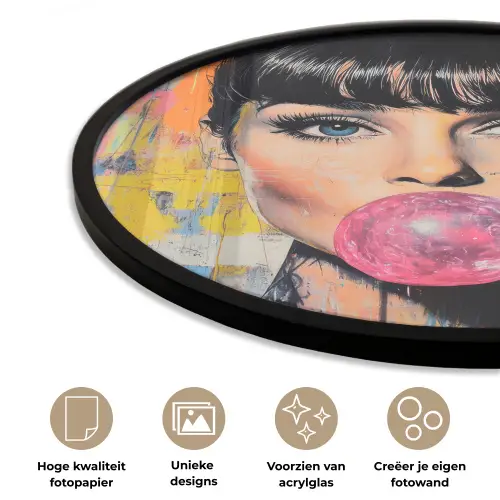 Kauwgom - Vrouw - Penseelstreken - Modern Fotolijst rond zonder passe partout klein -closeup_NL