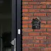 Zwarte tegels - Sierlijk Naambord Huisje klein -sfeer2