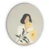 Vrouw - Bloem - Geel - Minimalistisch Akoestische PET Vilt - Rond klein -3d