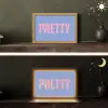 Pretty - Roze - Blauw - Golvend Light Box met kabel (Tafellamp) klein -sfeer3